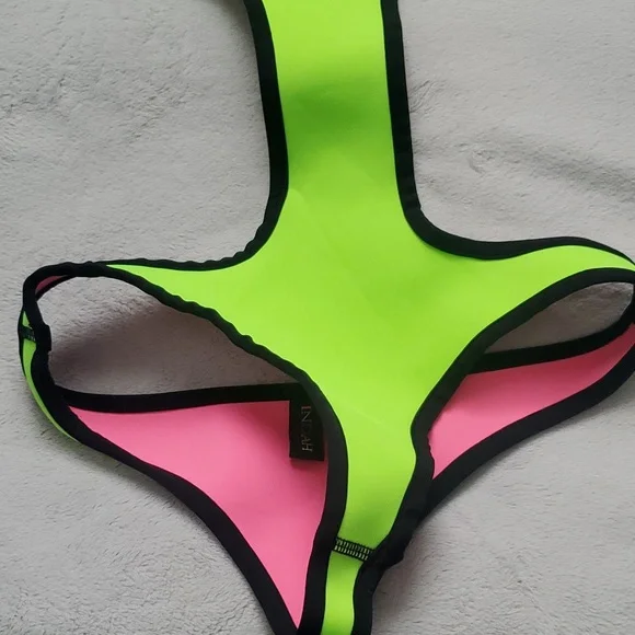INDAH , REVERSIBLE NEOPRENE ONE-PIECE BIKINI SIZE XS / S - Picture 5 of 10